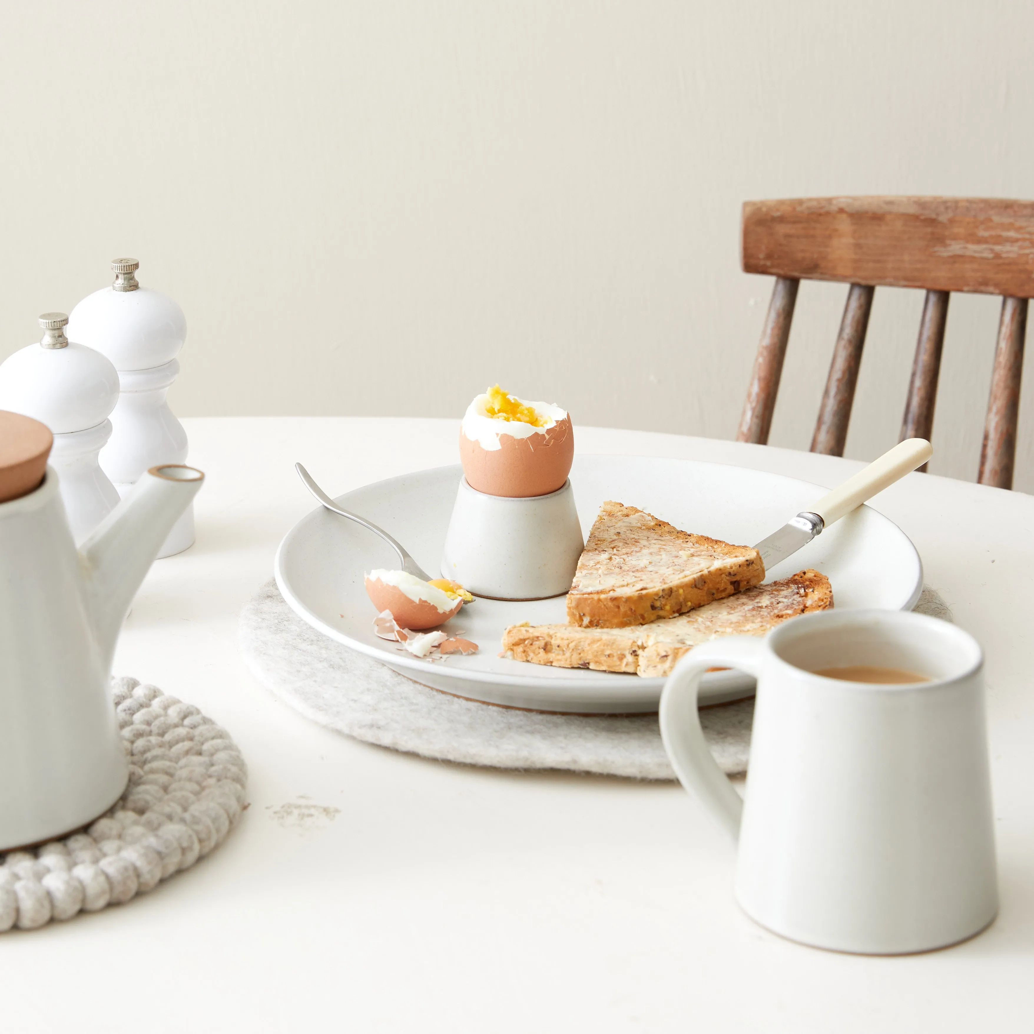 ANDAA Minimalist Stoneware Conical Egg Cup Pack 8 (WS)