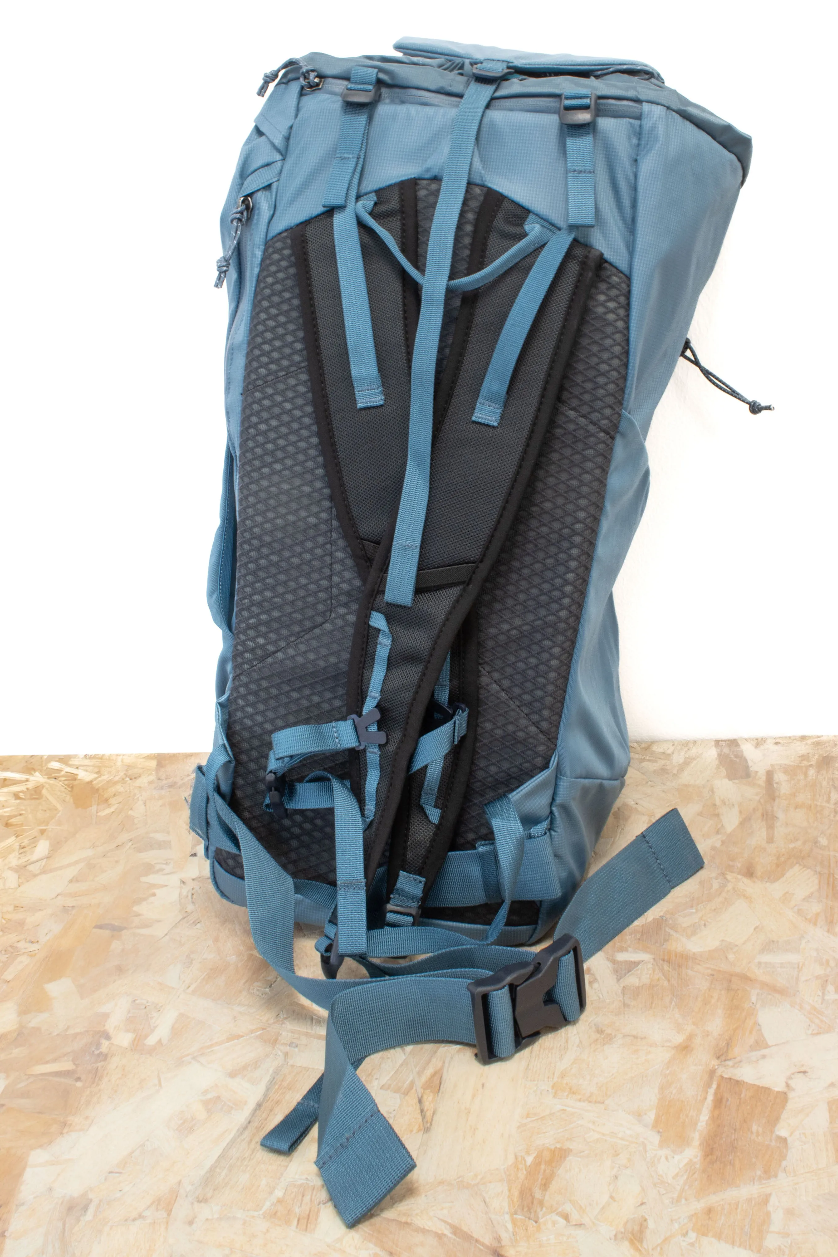 Blue Ice - Dragonfly 34L Pack (2024)