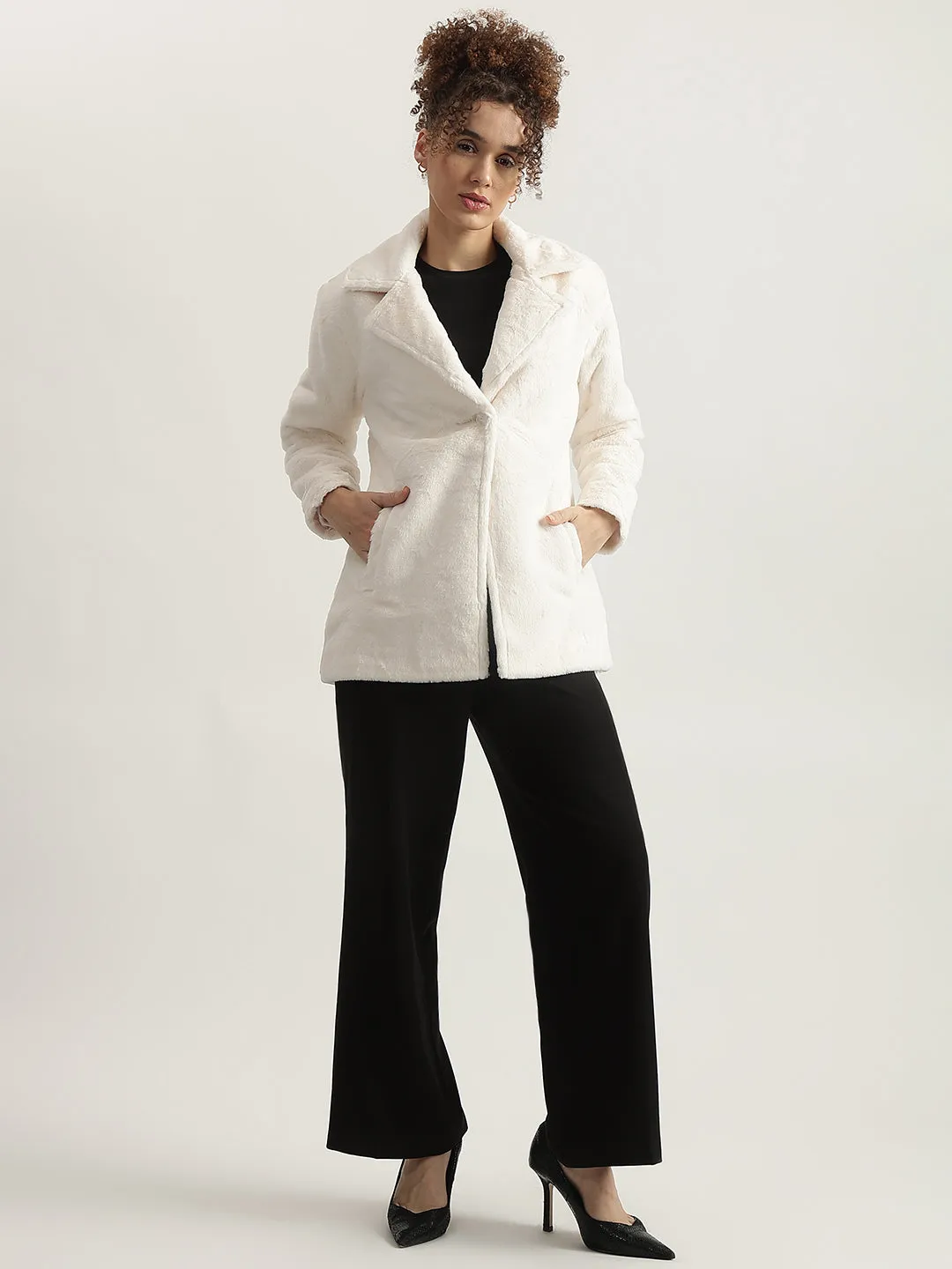 Centrestage Women White Solid Spread Collar Full Sleeves Fleece Coat