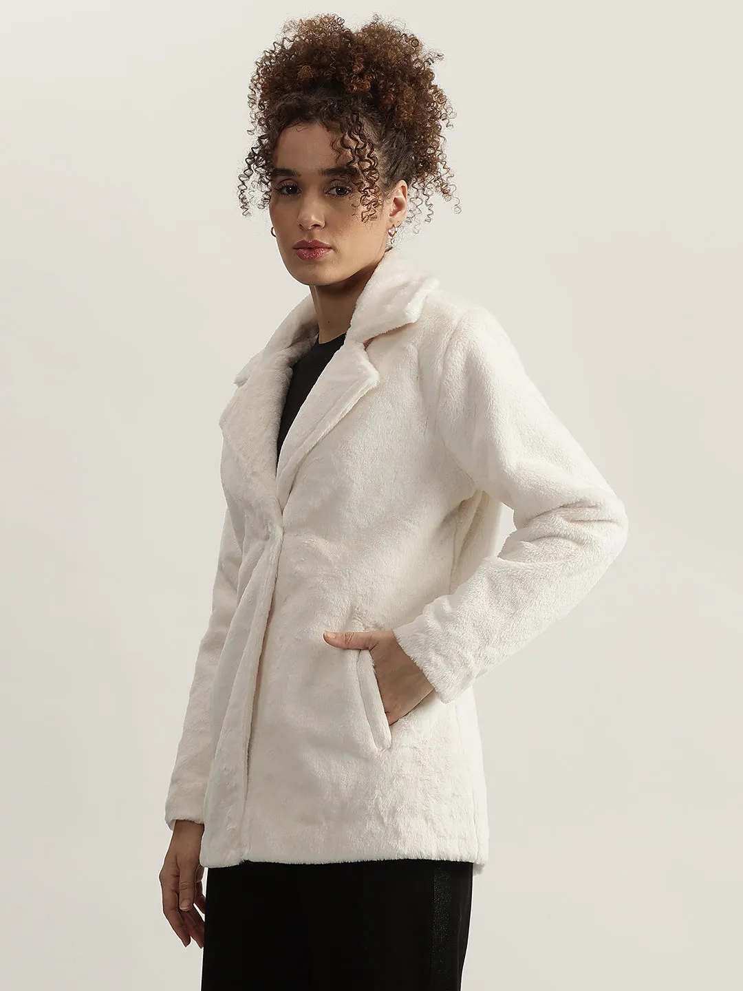 Centrestage Women White Solid Spread Collar Full Sleeves Fleece Coat