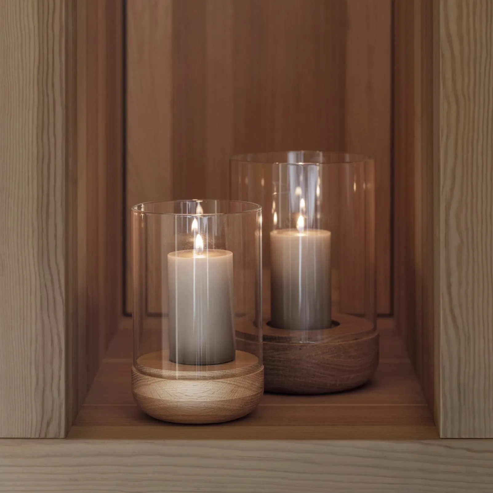 LANTO Hurricane Lamp With Wood Base