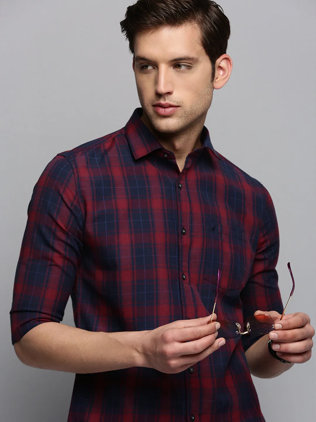 Men Spread Collar Checked Navy Blue Shirt