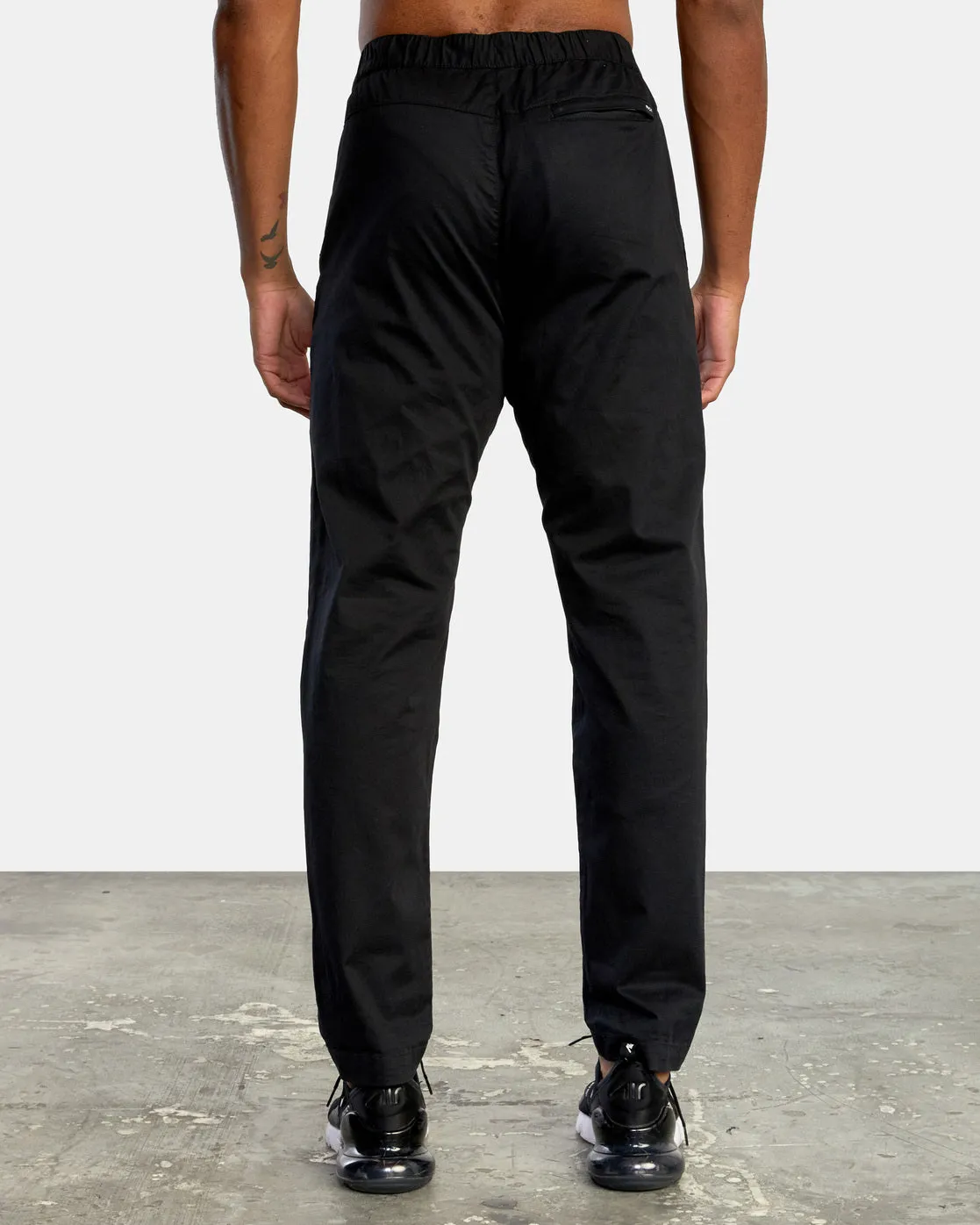 Spectrum Track Pant Iii - Black