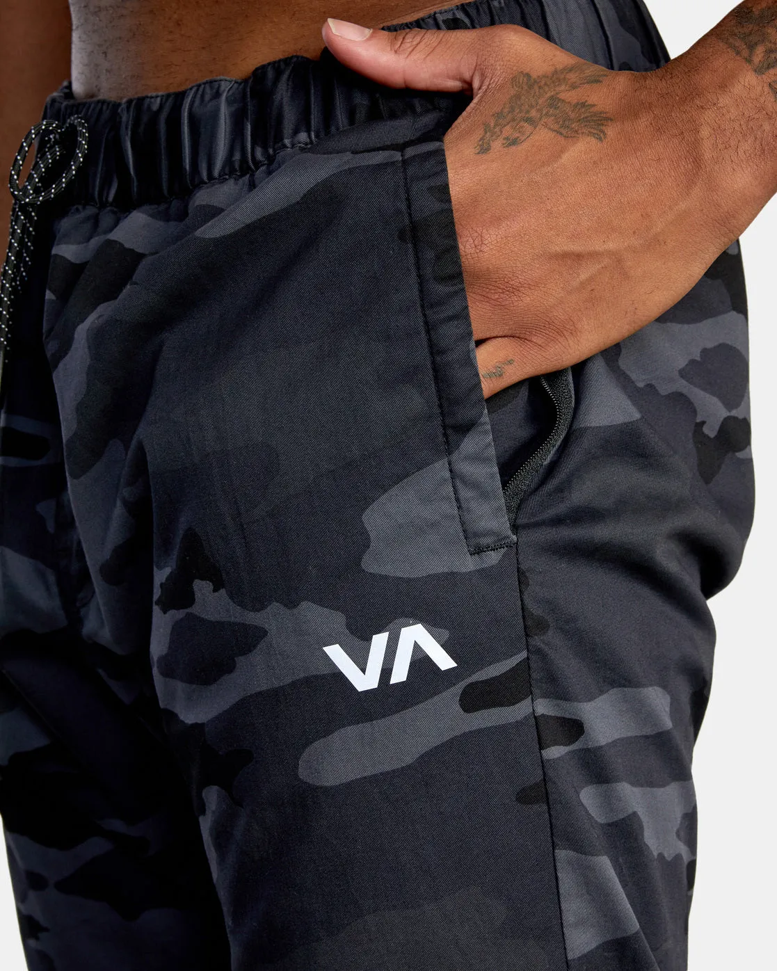 Spectrum Track Pant Iii - Camo