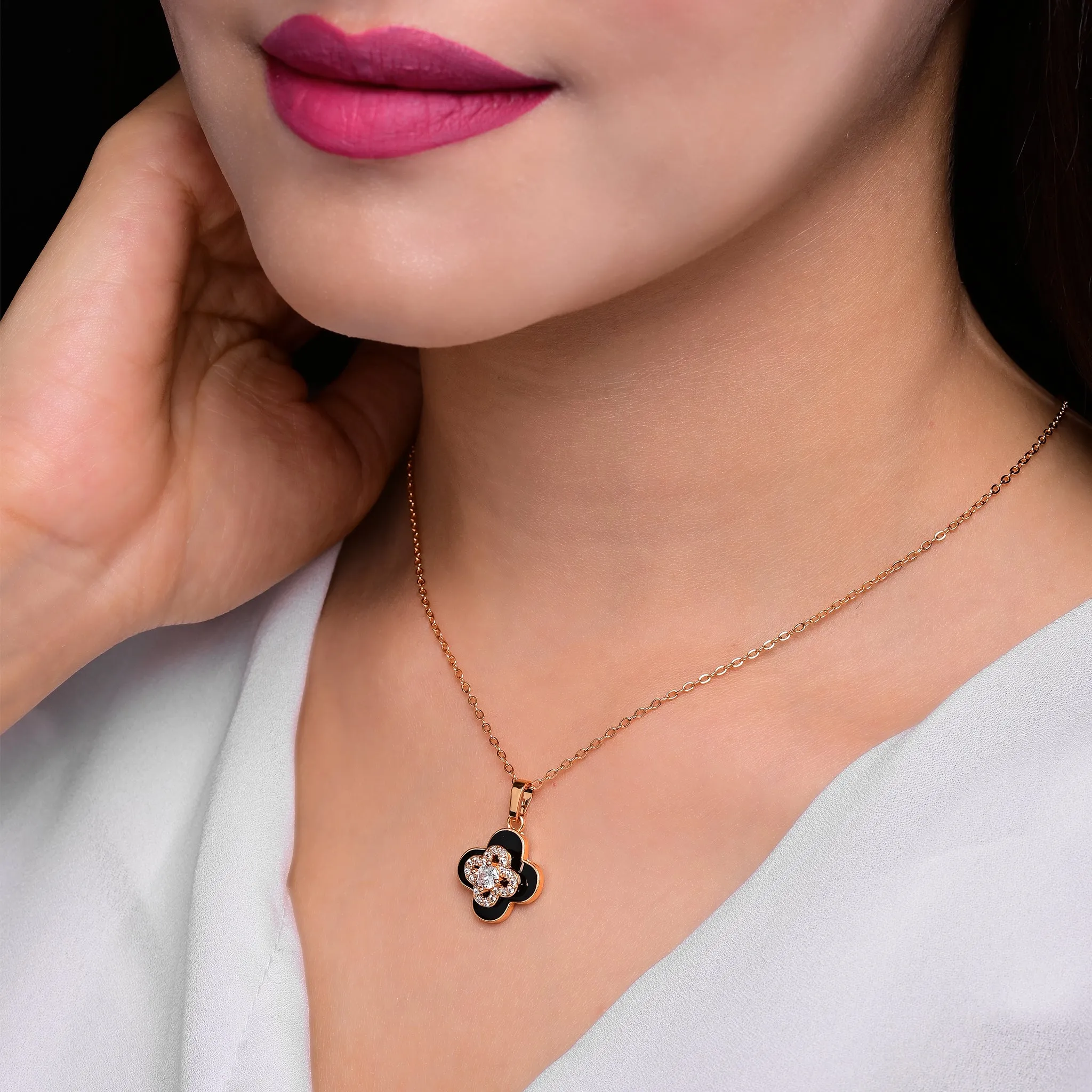 Spinning Black And Gold Diamond Pendant Necklace For Women